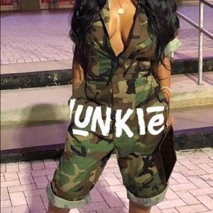 ARMY ONE PIECE JUMPSUIT SZ MEDIUM